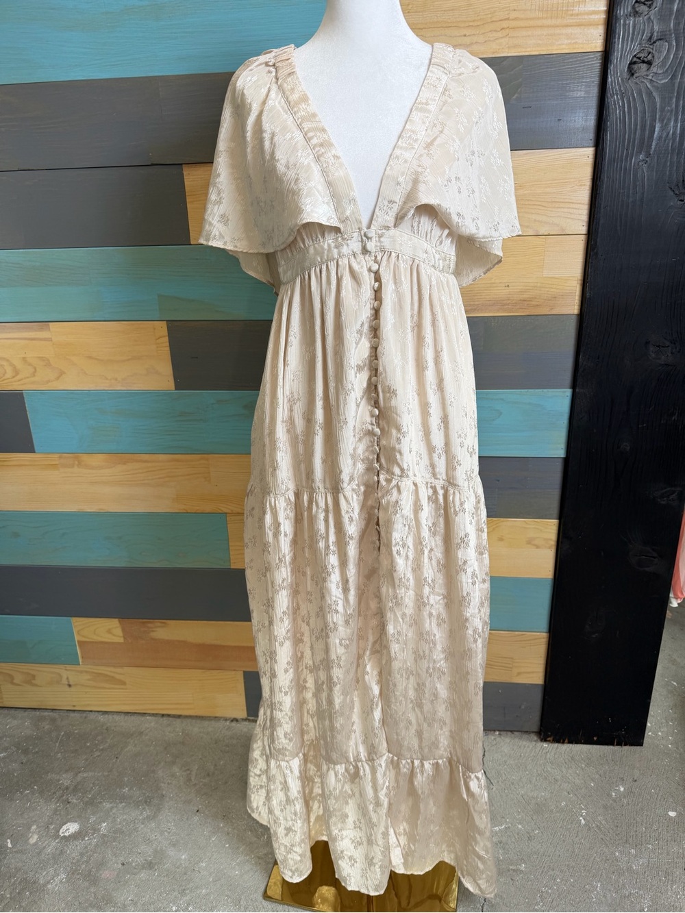 Free People Cha Cha Maxi Dress Pearl Textured Floral Button Down Cape Sleeves